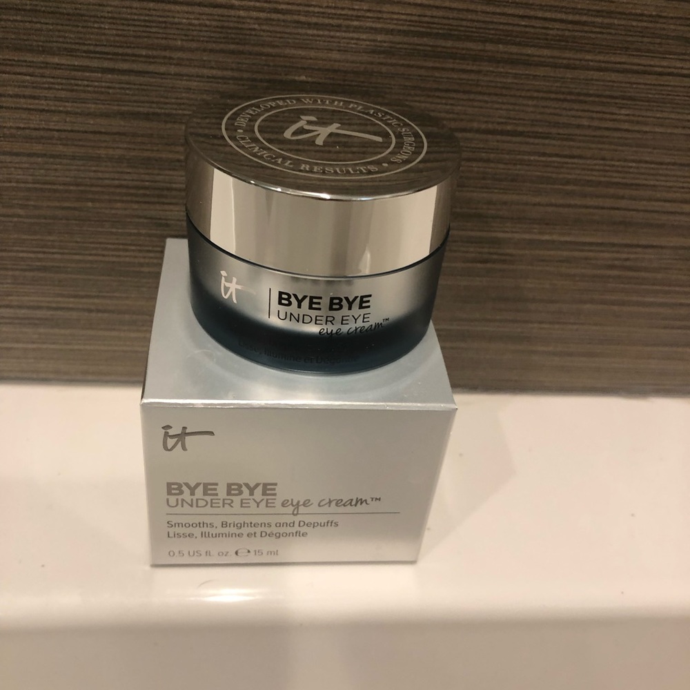IT Cosmetics Bye Bye Under Eye Cream